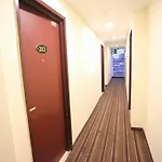 Oyo Rooms Bandar Baru Uda Jakel