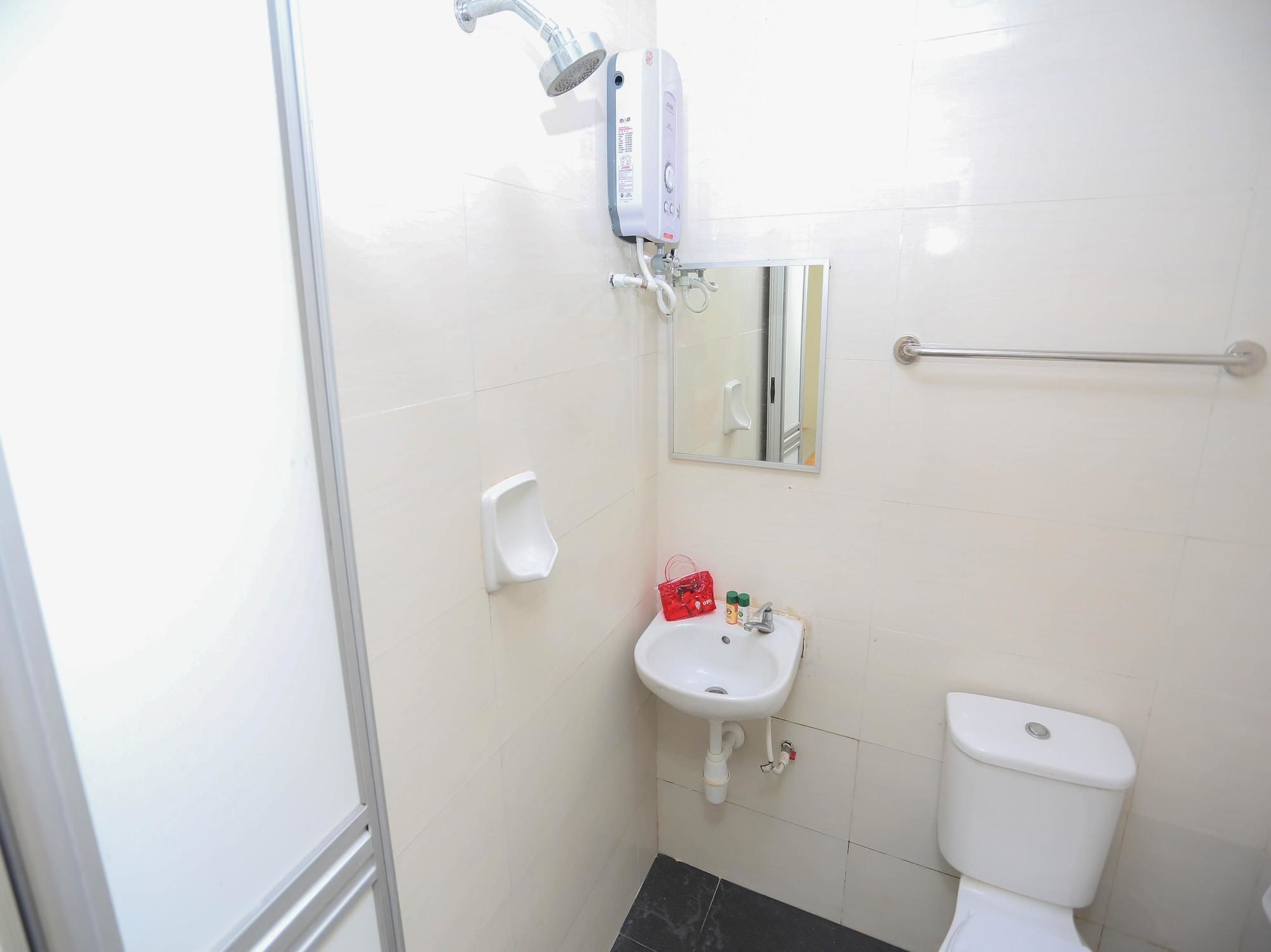 Oyo Bandar Baru Uda Jakel Hotel